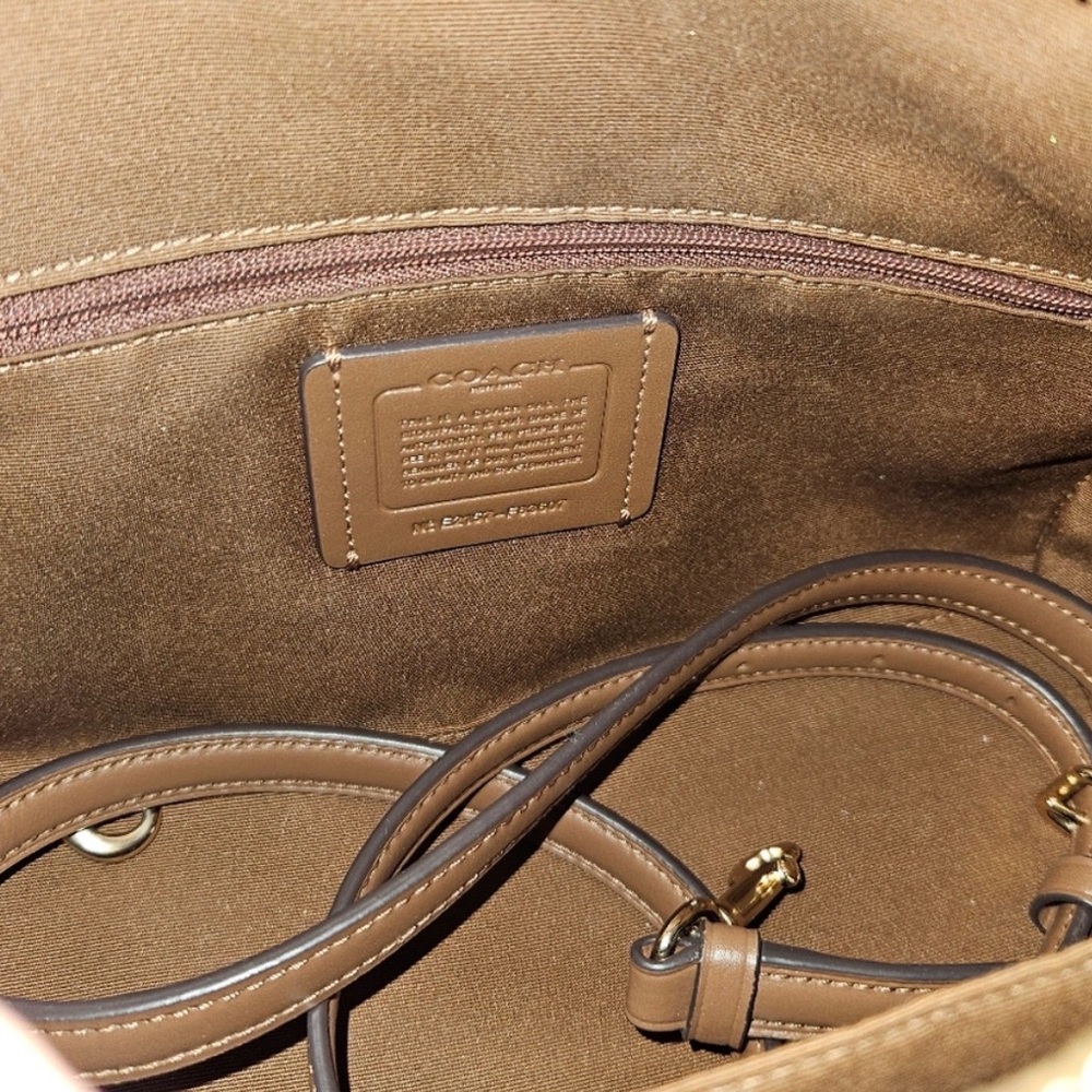 Coach Brown and Tan Signature Handbag - Picture 3 of 4